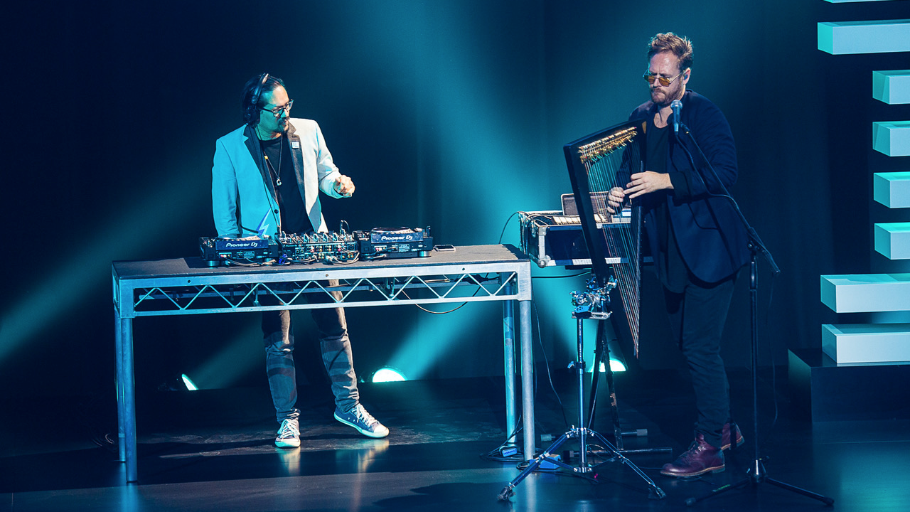 DJ with harp Chad Jake