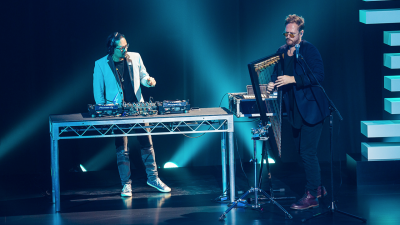 DJ with harp Chad Jake